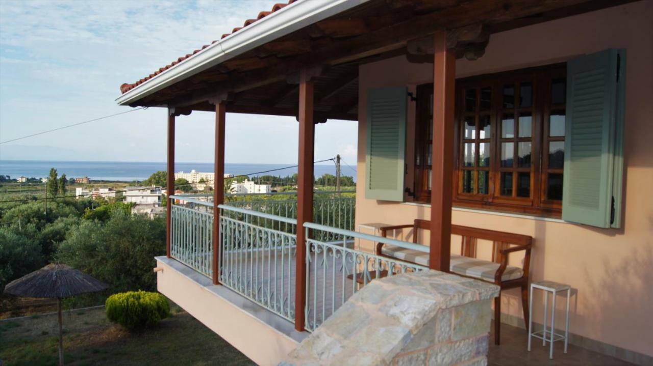 Villa Artjeta Кастросикия Екстериор снимка