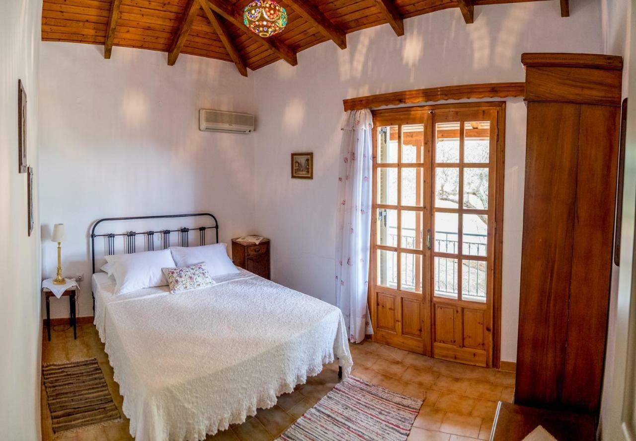 Villa Artjeta Кастросикия Екстериор снимка