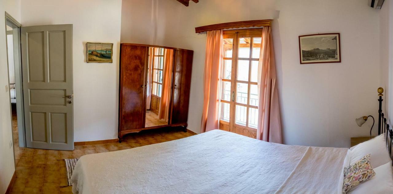 Villa Artjeta Кастросикия Екстериор снимка