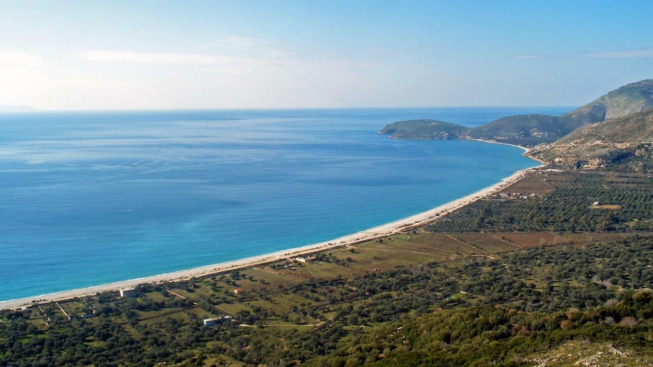 Villa Artjeta Кастросикия Екстериор снимка